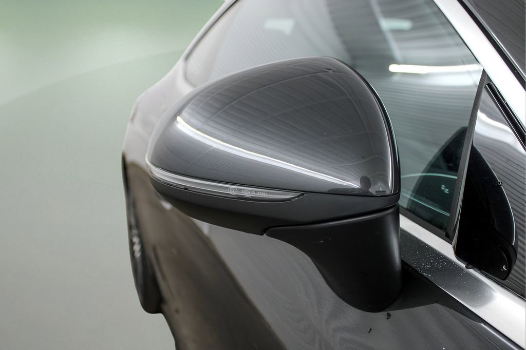 Used 2025 Mercedes-Benz CLE 300 4MATIC Coupe image 15