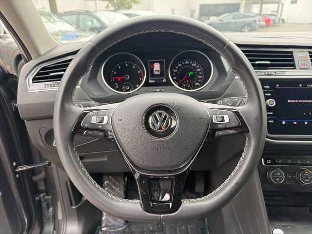 Used 2021 Volkswagen Tiguan SE FWD image 16