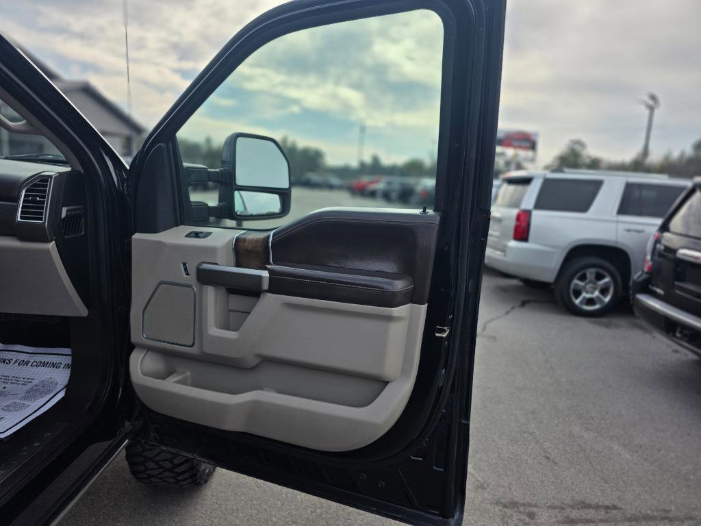 Used 2018 Ford F250 Limited image 13