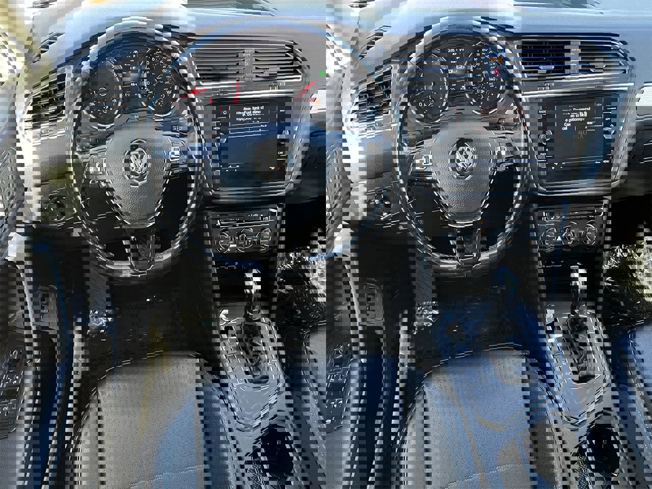 Used 2018 Volkswagen Tiguan SEL image 10