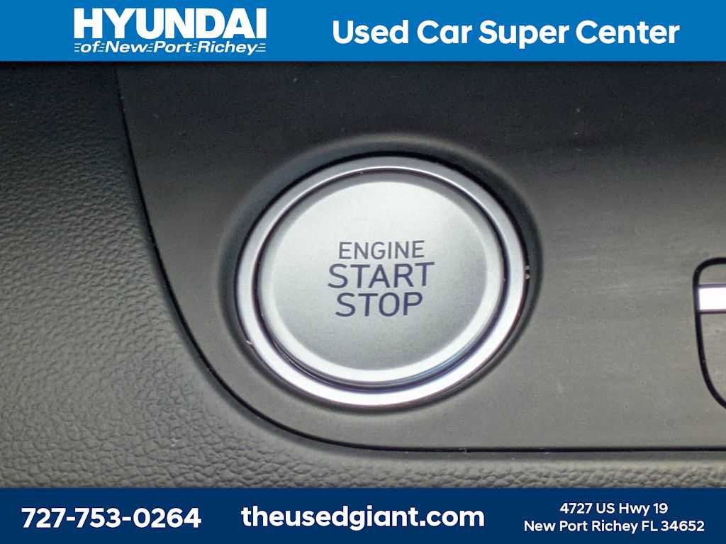 Certified 2024 Hyundai Elantra SEL FWD image 33