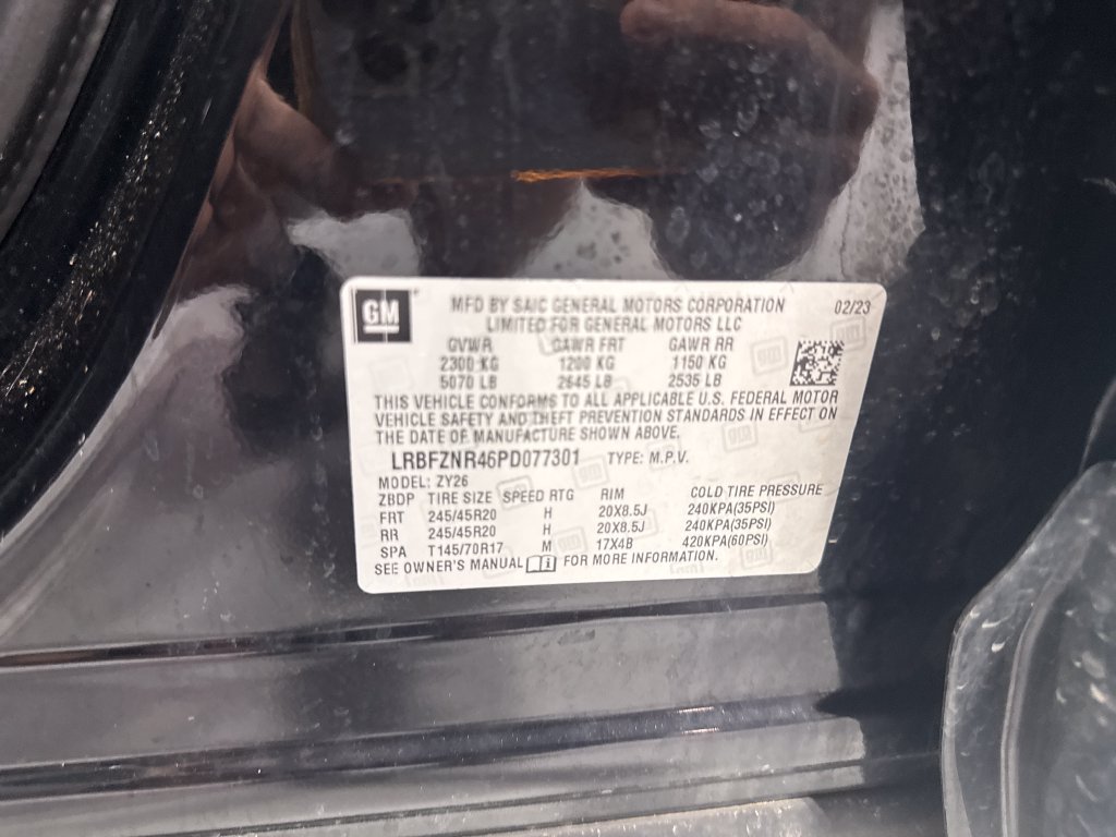 Used 2023 Buick Envision Essence w/ Sport Touring Package FWD image 22