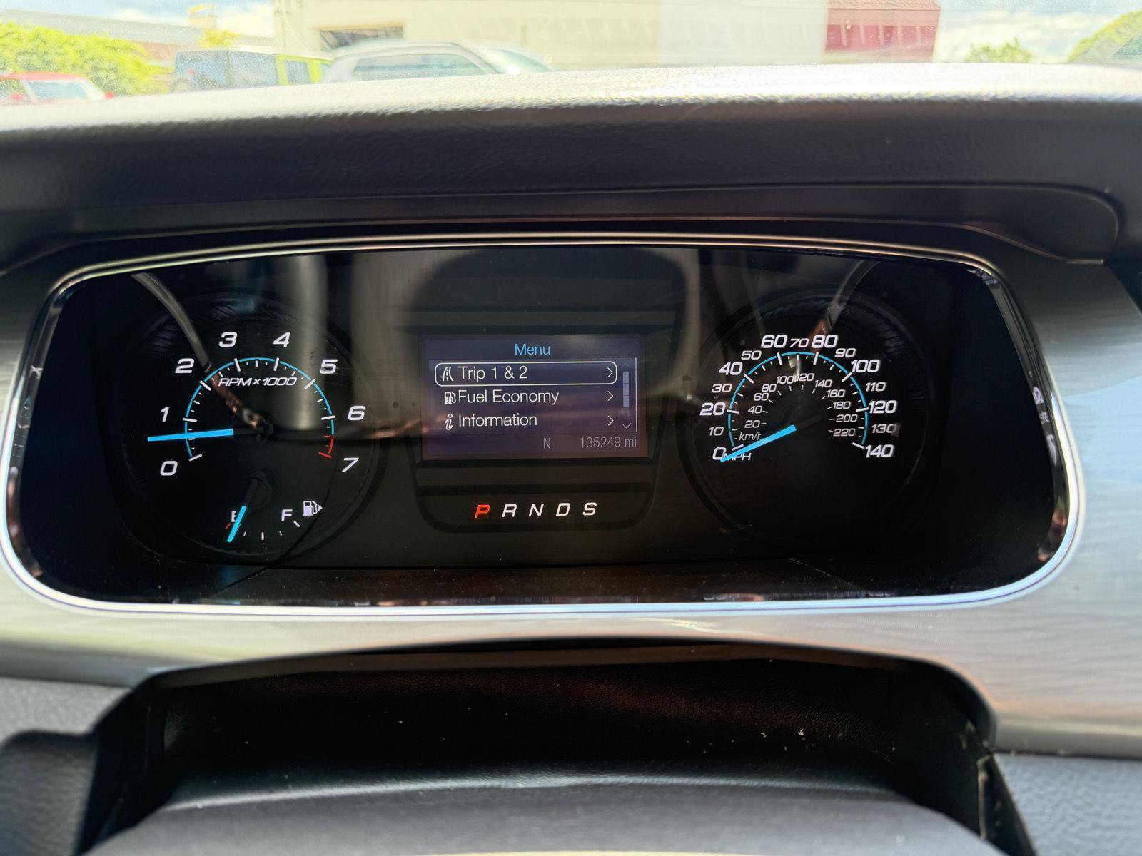 Used 2015 Ford Taurus SEL AWD/4WD image 12