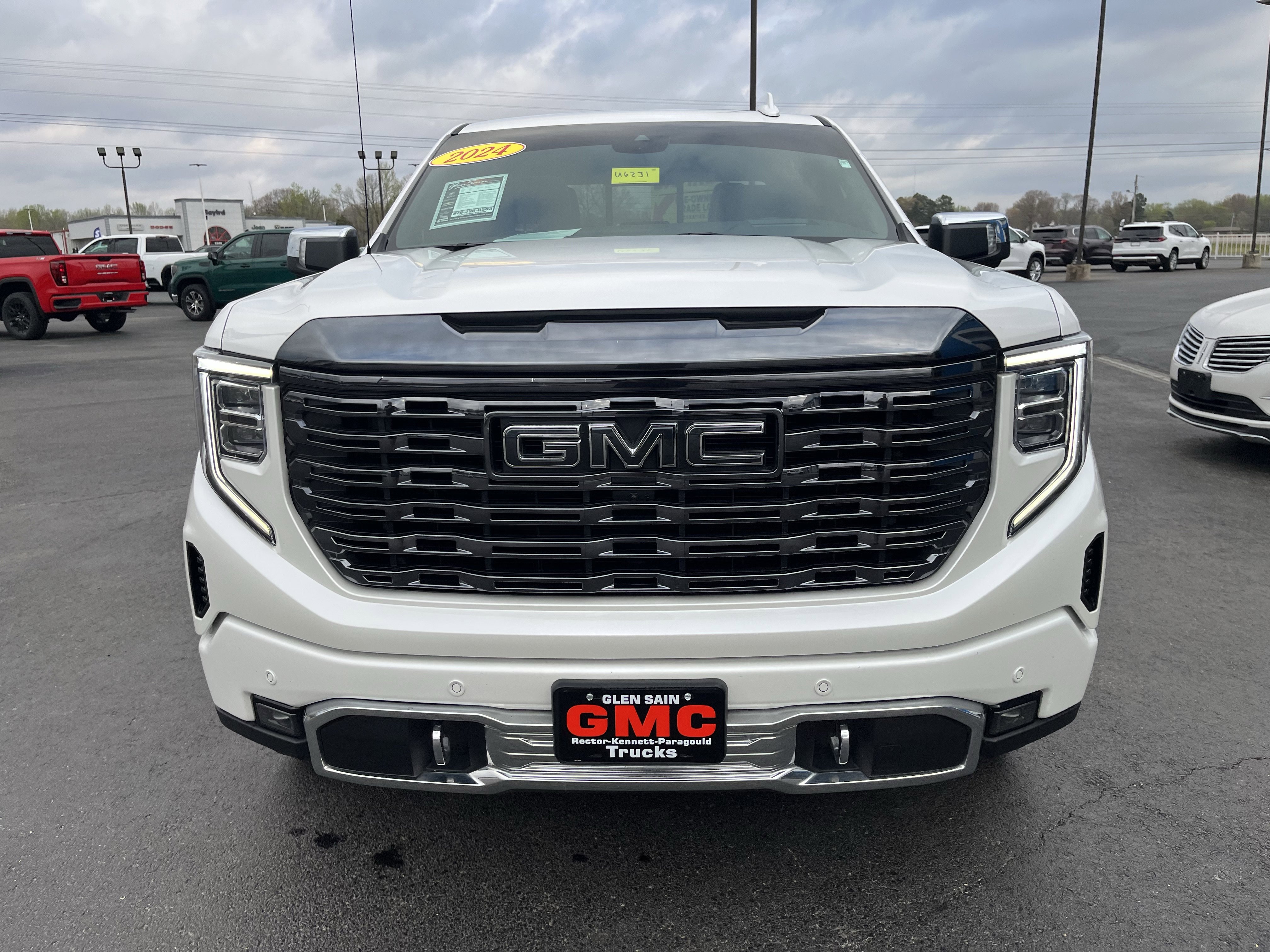 Used 2024 GMC Sierra 1500 Denali Ultimate image 12