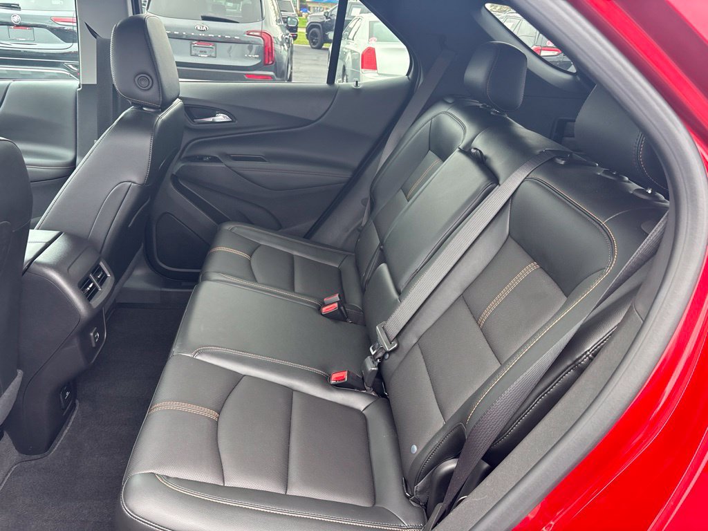 Used 2024 Chevrolet Equinox Premier FWD image 28