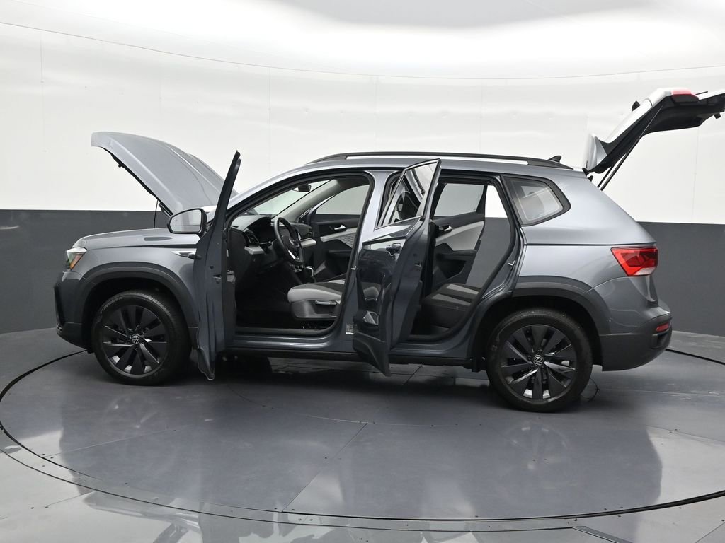 Used 2024 Volkswagen Taos S FWD image 33