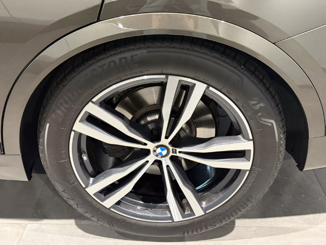 New 2026 BMW X7 xDrive40i w/ M Sport Package AWD/4WD image 10
