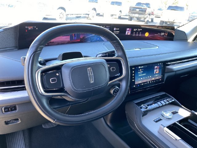 Used 2025 Lincoln Navigator L Reserve AWD/4WD image 21