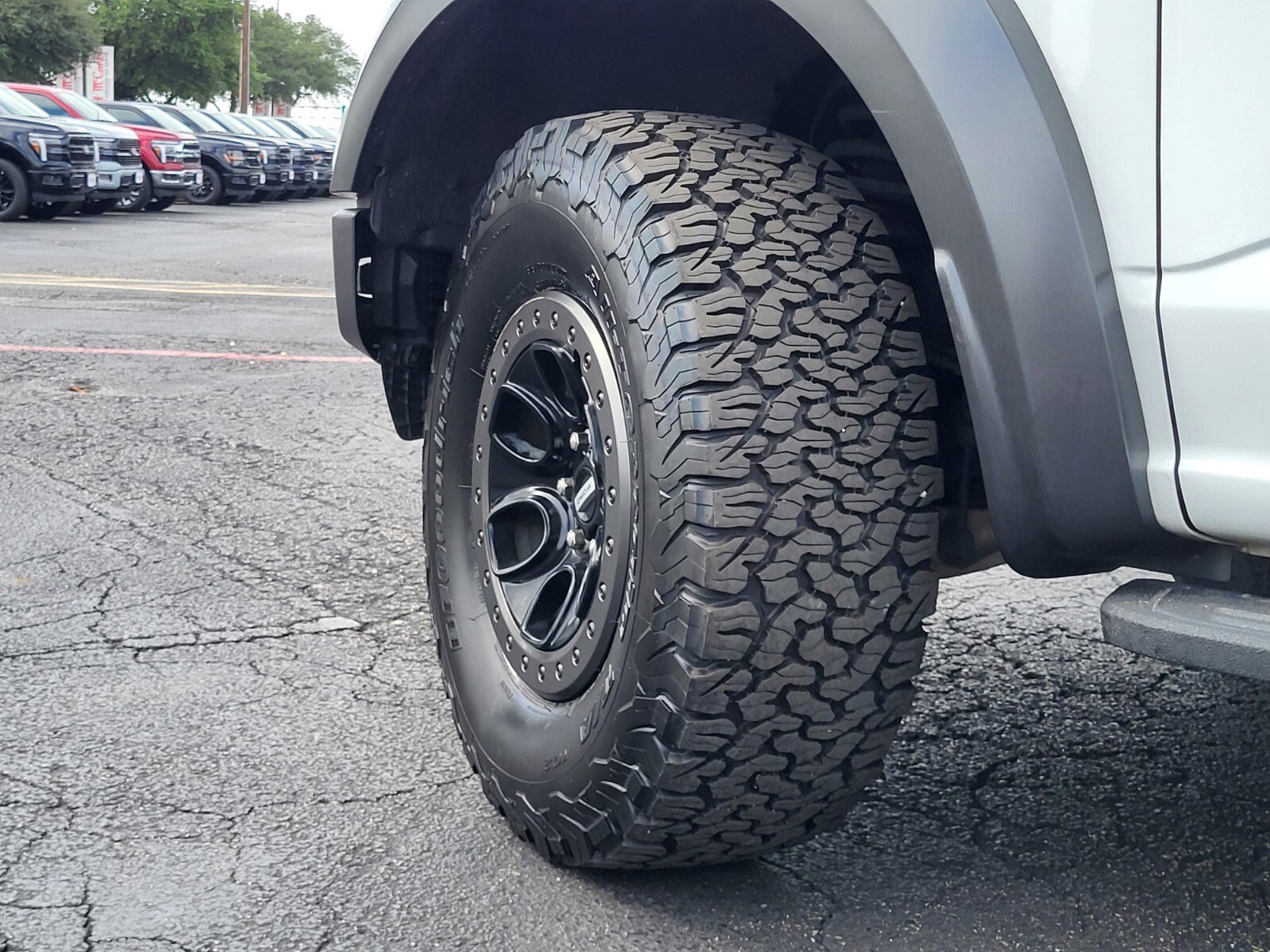 Certified 2023 Ford F150 Raptor w/ Raptor Carbon Fiber Package AWD/4WD image 33