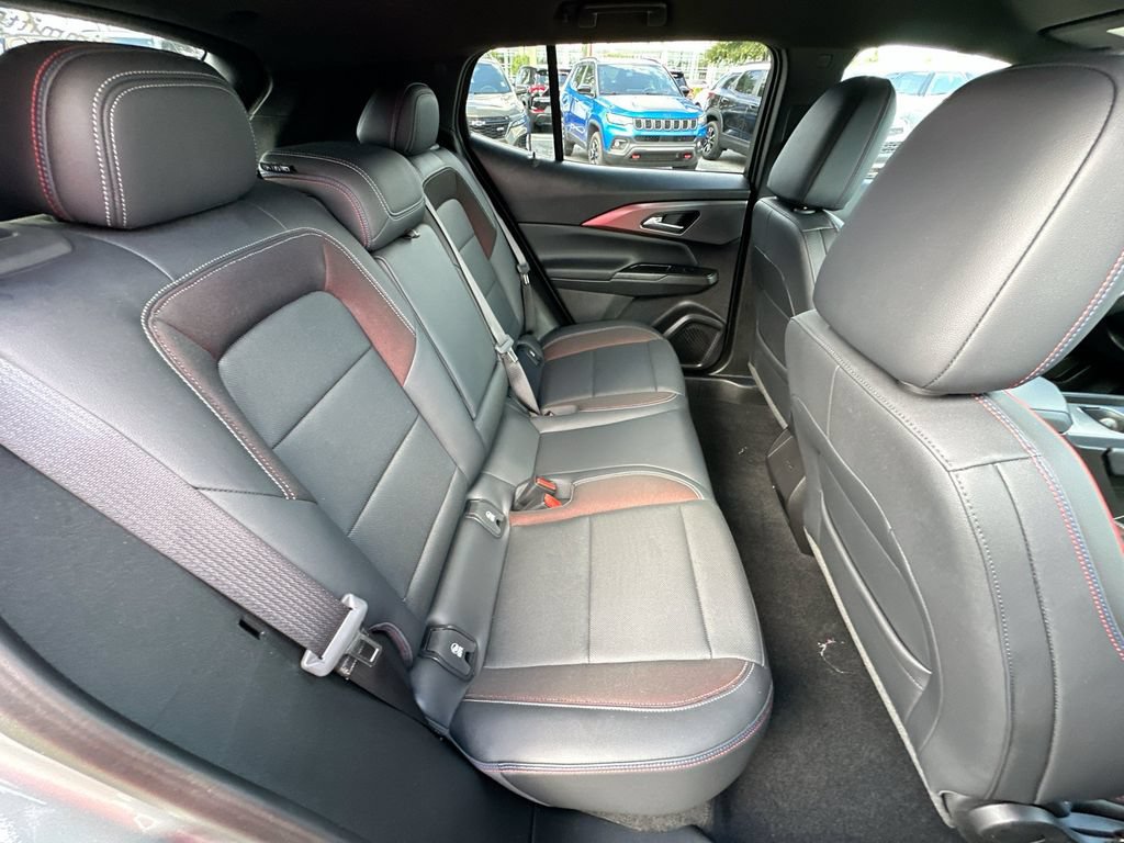 Used 2024 Chevrolet Equinox EV RS FWD image 25