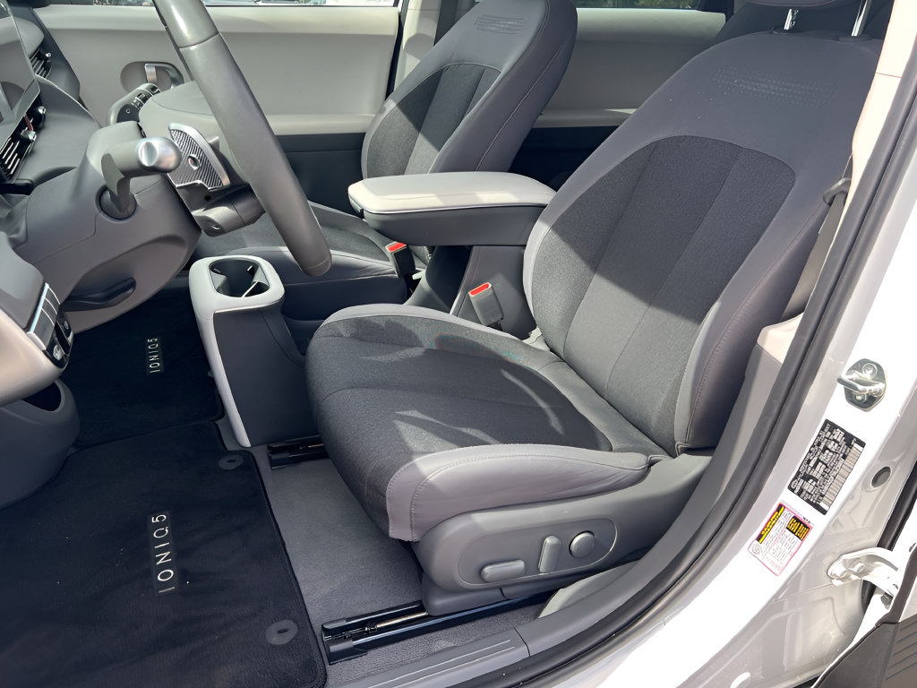 Certified 2024 Hyundai Ioniq 5 SEL AWD/4WD image 18
