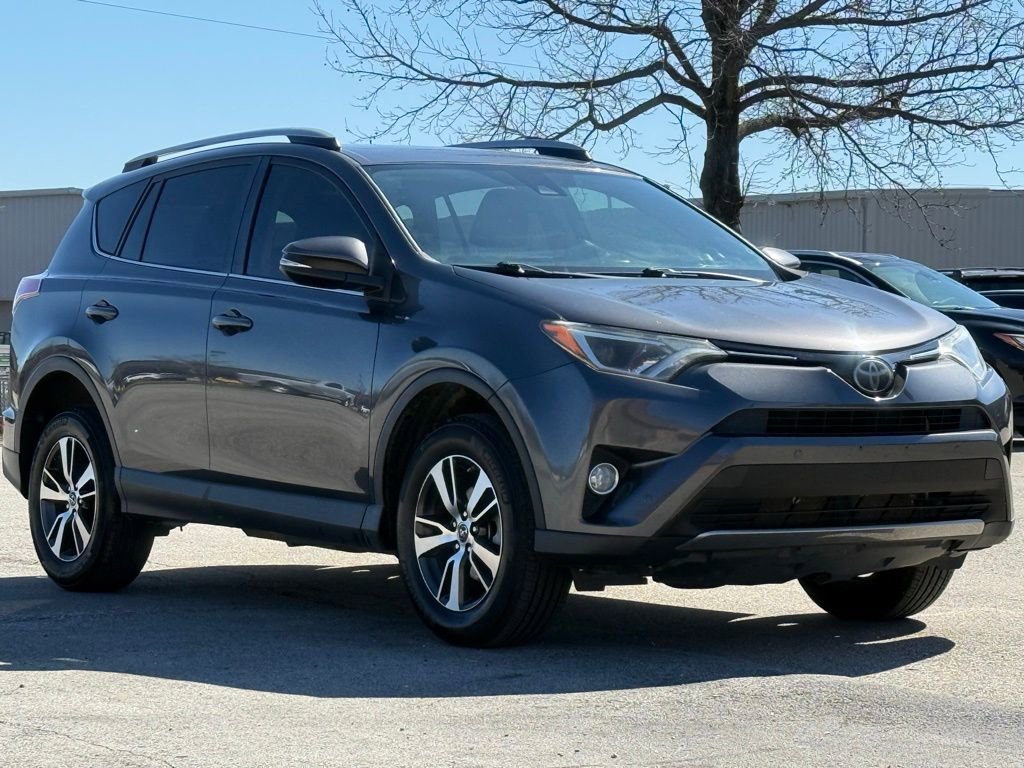 Used 2018 Toyota RAV4 XLE FWD image 8