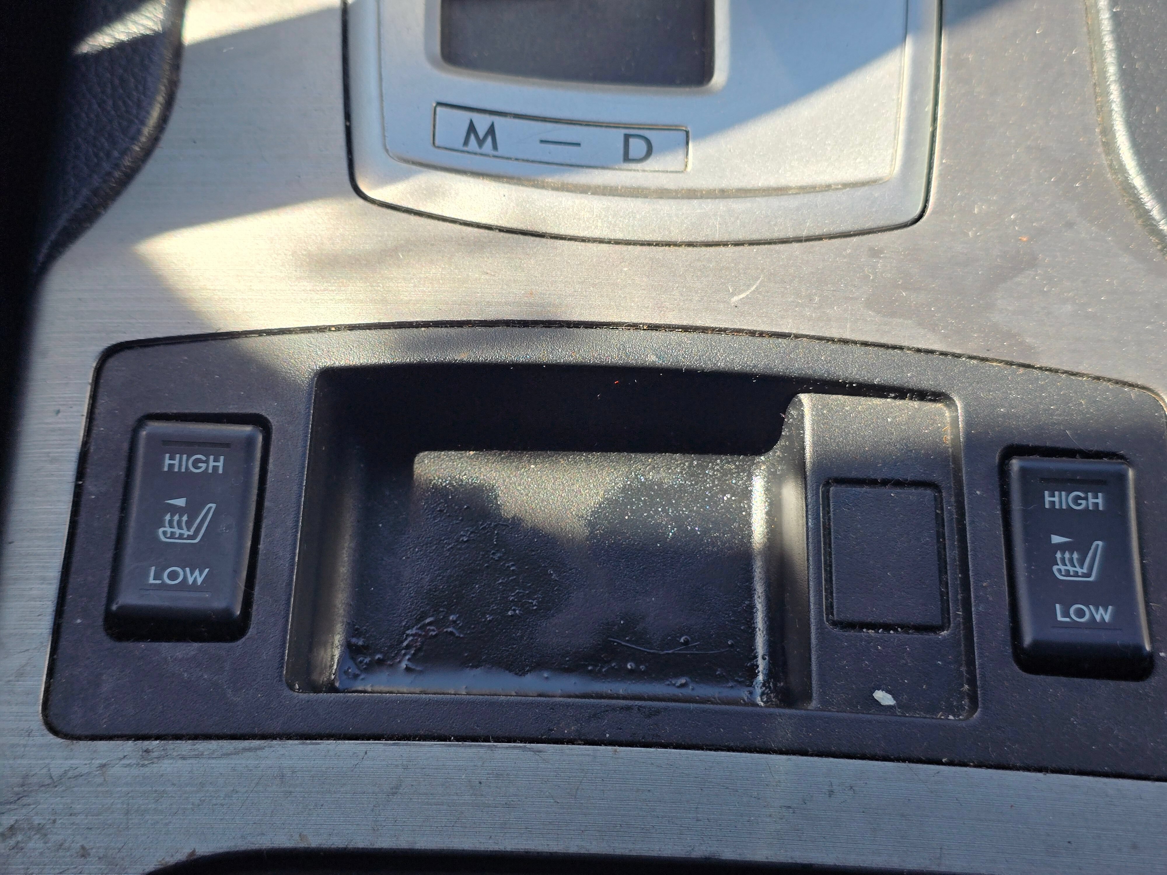 Used 2011 Subaru Outback 2.5i Premium w/ All-Weather Pkg AWD/4WD image 28