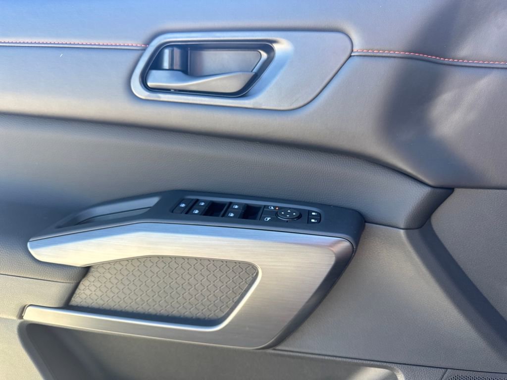 New 2026 Nissan Pathfinder Rock Creek w/ Rock Creek Premium Package image 20