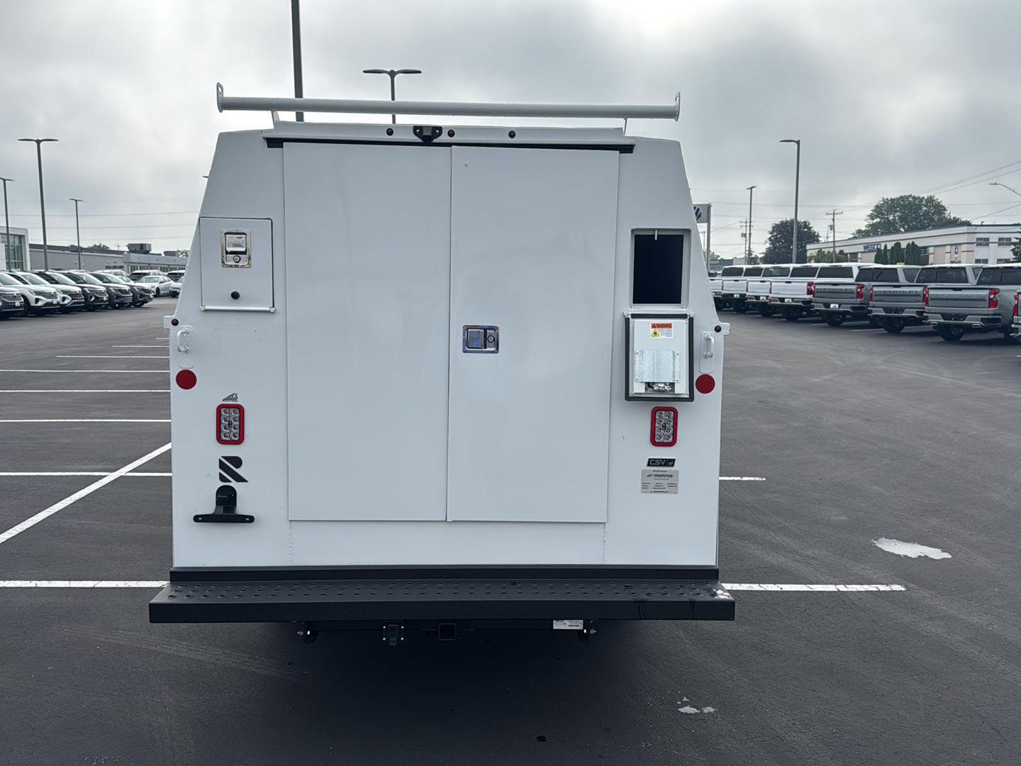 New 2026 Chevrolet Express 3500 w/ Power Convenience Package RWD image 5