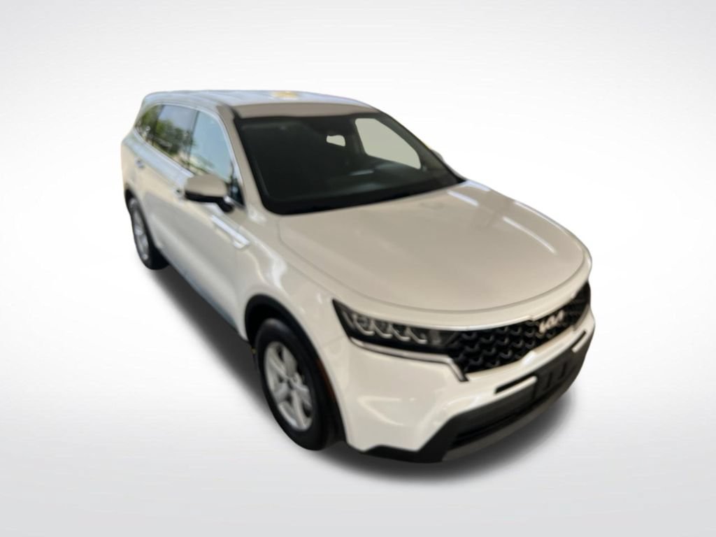 Certified 2022 Kia Sorento LX FWD image 35