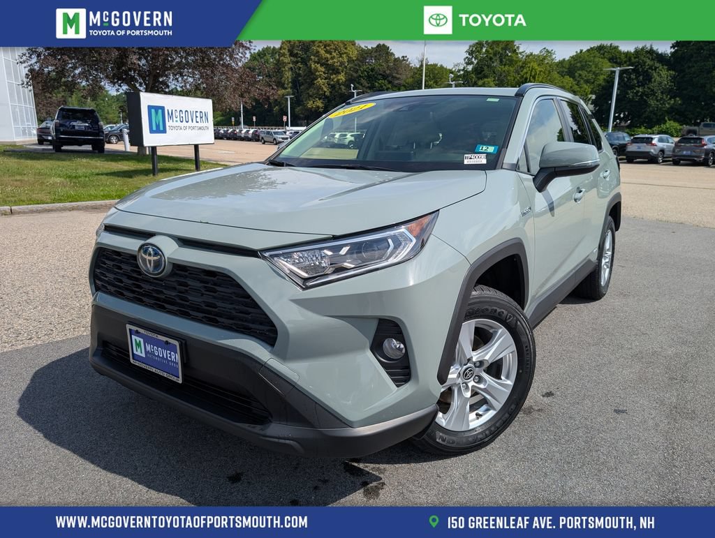 Used 2021 Toyota RAV4 XLE w/ Convenience Package AWD/4WD image 1