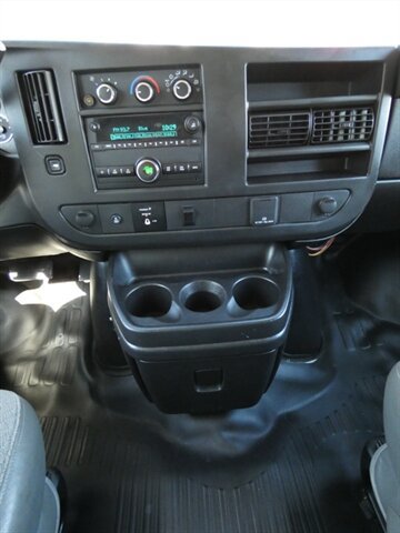 Used 2015 Chevrolet Express 2500 RWD image 29