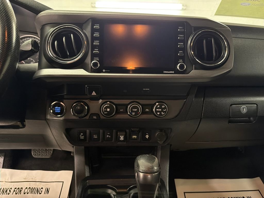 Used 2020 Toyota Tacoma TRD Off-Road w/ Technology Package image 21