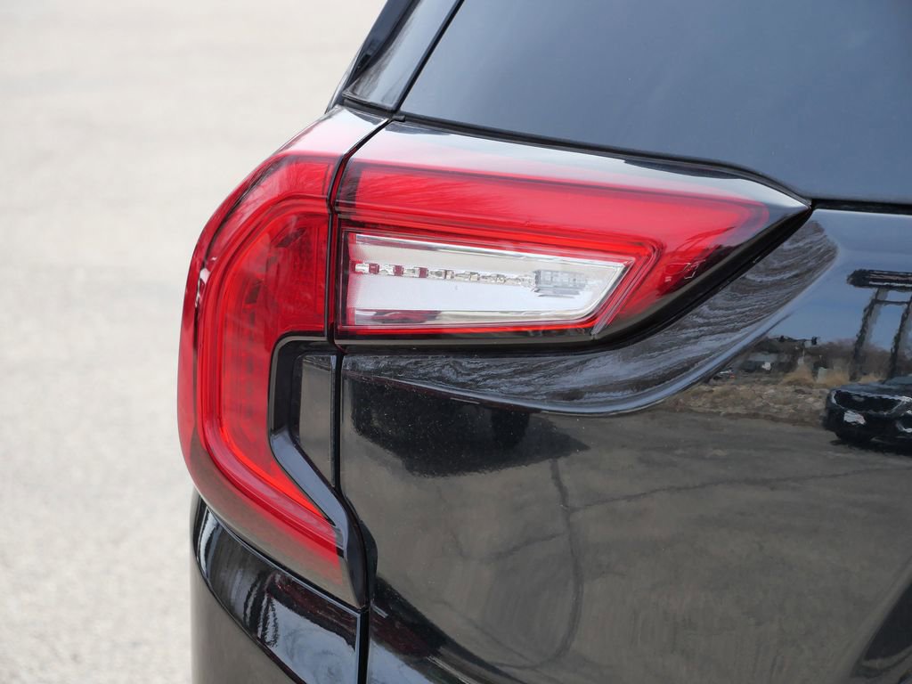 Used 2022 GMC Terrain SLE w/ Driver Convenience Package AWD/4WD image 9