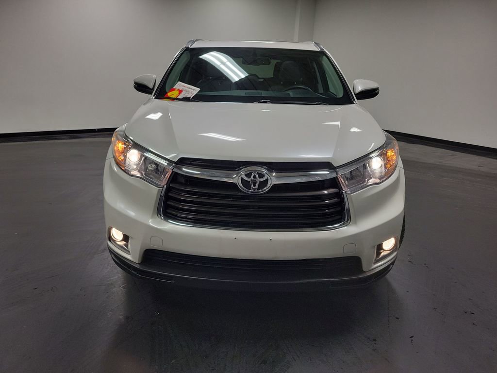 Used 2016 Toyota Highlander Limited image 2