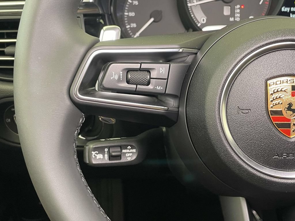 New 2026 Porsche Macan AWD/4WD image 39
