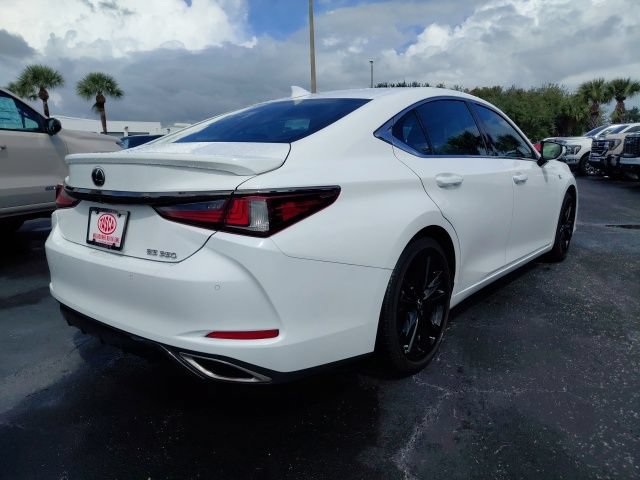 Used 2022 Lexus ES 350 F Sport w/ Accessory Package 2 FWD image 4