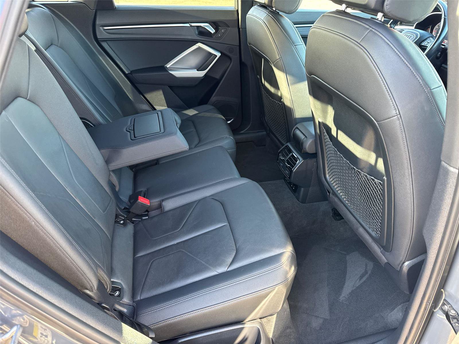 Used 2020 Audi Q3 2.0T Premium Plus w/ Premium Plus Package AWD/4WD image 19