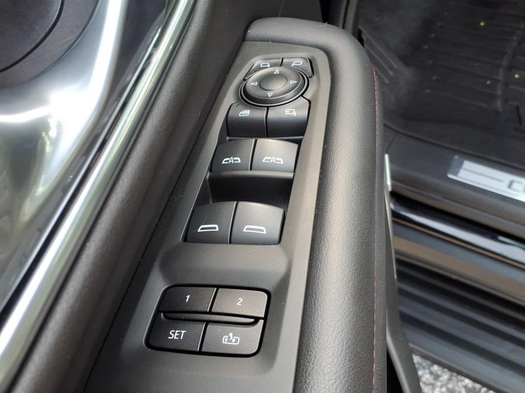 Used 2022 Chevrolet Tahoe RST w/ Luxury Package AWD/4WD image 10