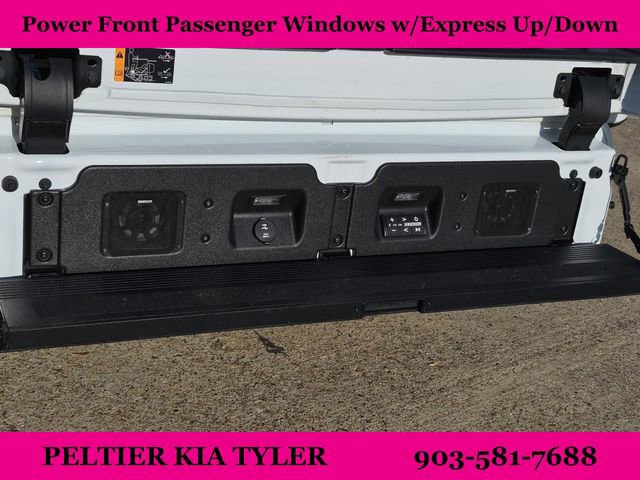 Used 2022 GMC Sierra 1500 AT4 w/ AT4 Preferred Package image 13