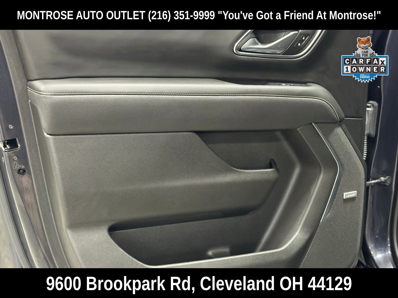 Used 2023 GMC Yukon XL SLT w/ SLT Premium Package image 35