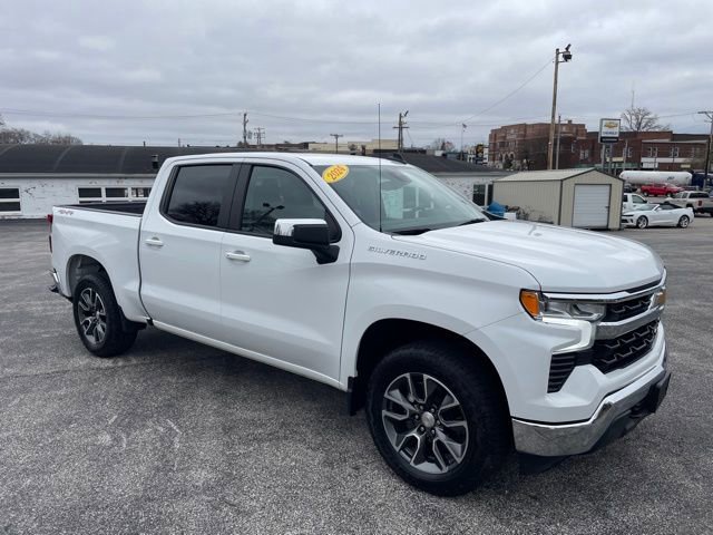 Used 2024 Chevrolet Silverado 1500 LT image 3