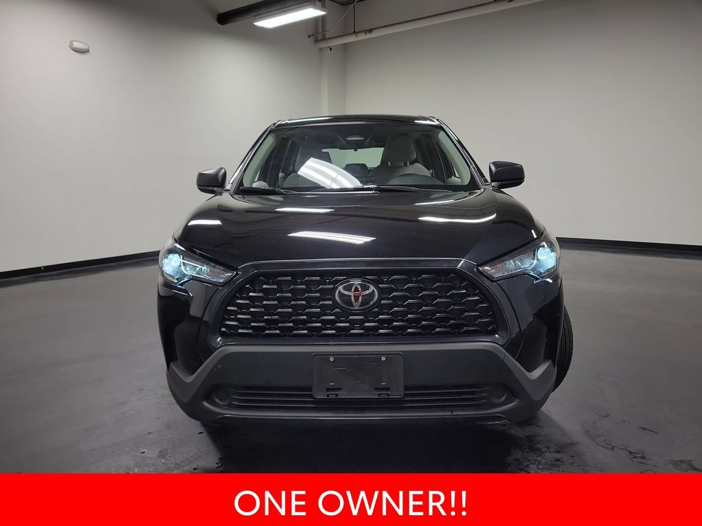 Used 2025 Toyota Corolla Cross L FWD image 3