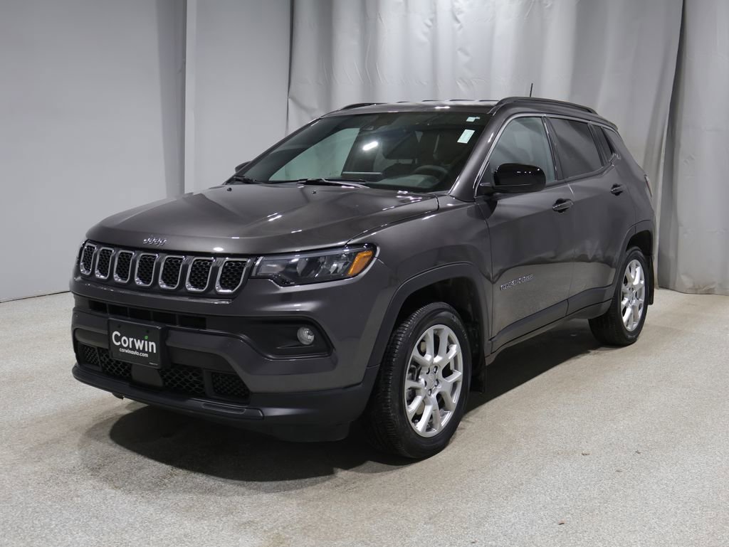 Used 2023 Jeep Compass Latitude image 6
