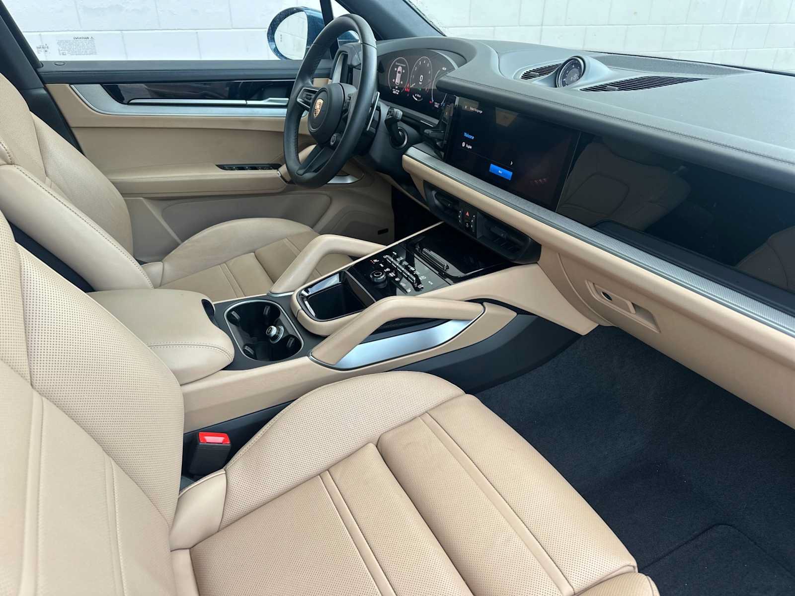 Used 2025 Porsche Cayenne E-Hybrid AWD/4WD image 17