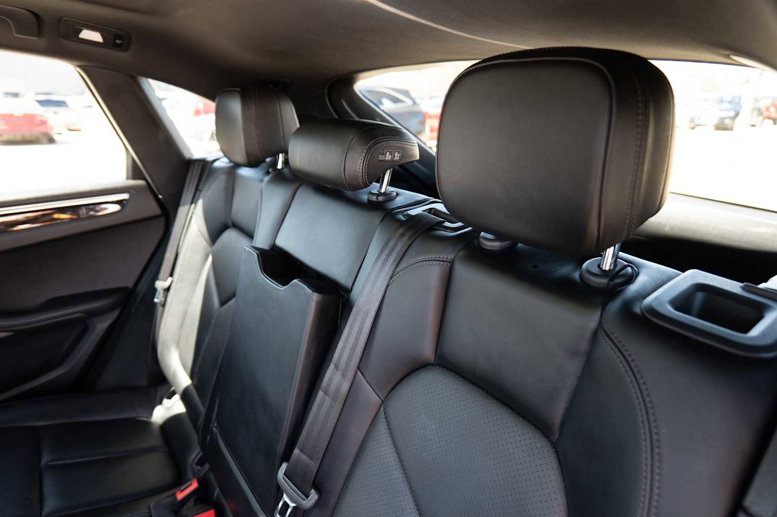 Used 2017 Porsche Macan image 26