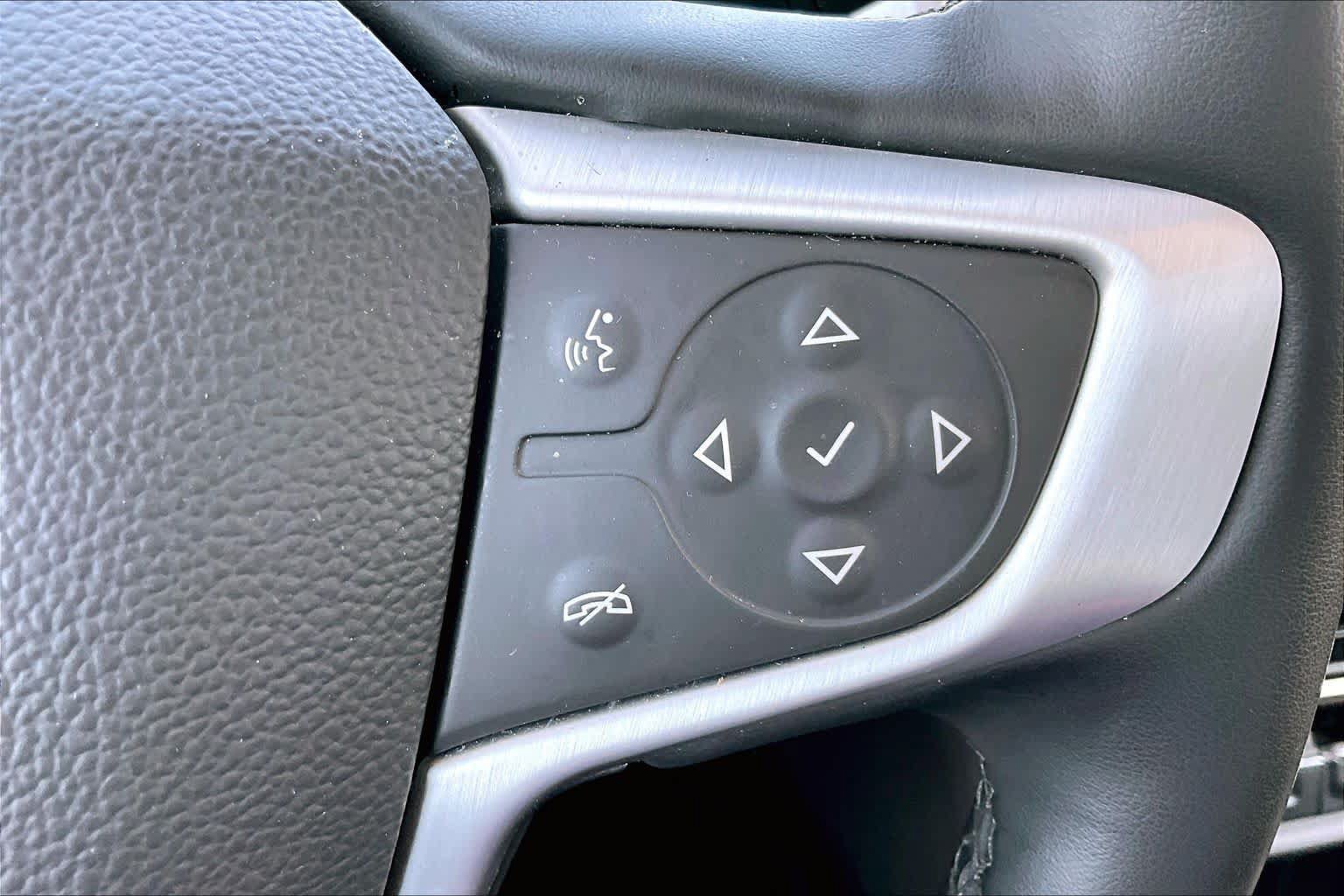 Used 2024 GMC Terrain SLT AWD/4WD image 26