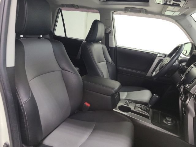 Certified 2020 Toyota 4Runner SR5 Premium w/ Moonroof Package AWD/4WD image 18