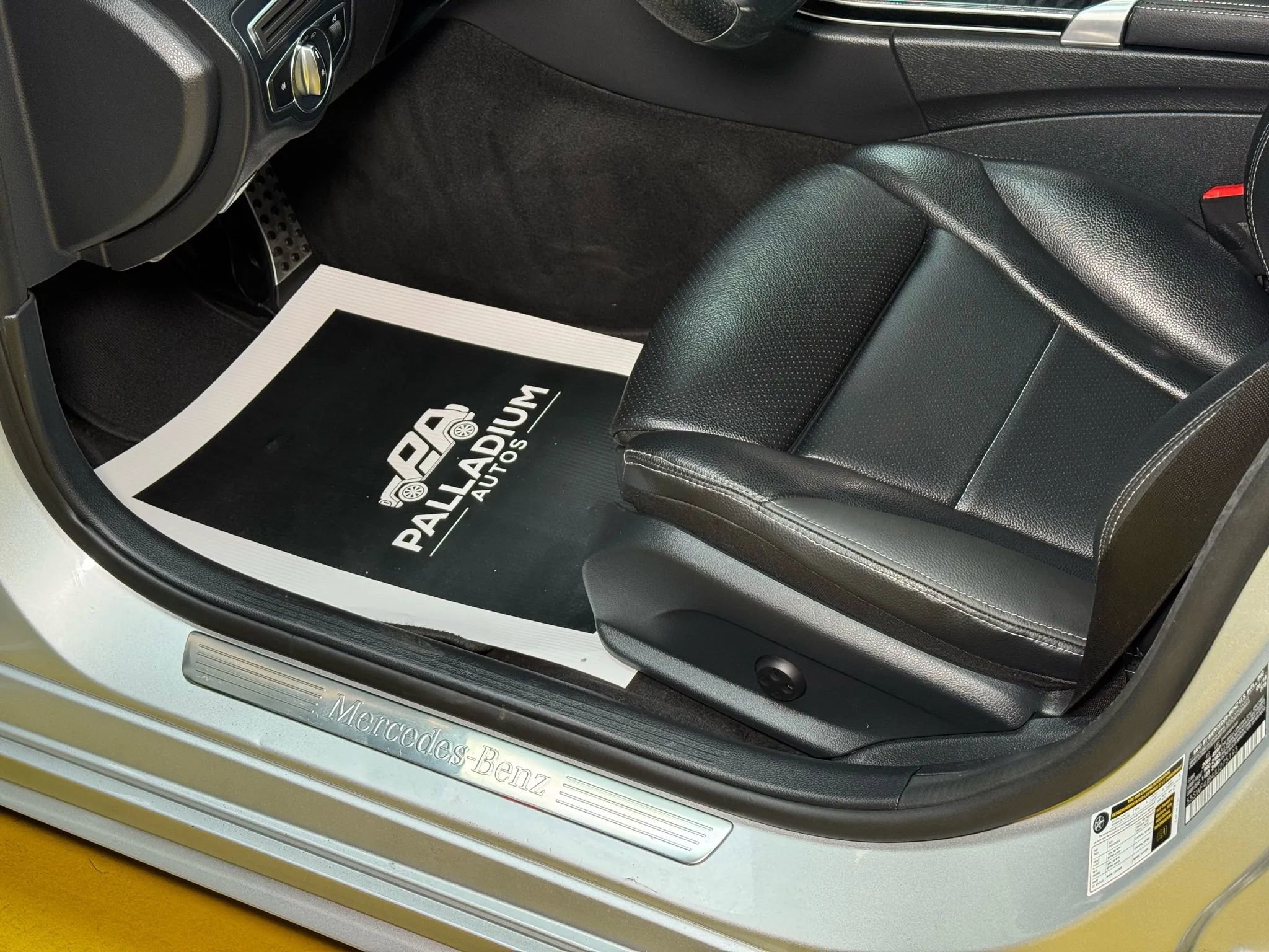 Used 2018 Mercedes-Benz C 300 Sedan image 30