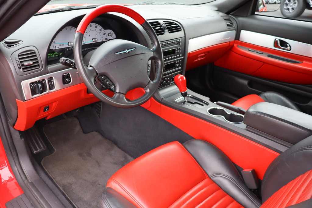 Used 2002 Ford Thunderbird RWD image 5