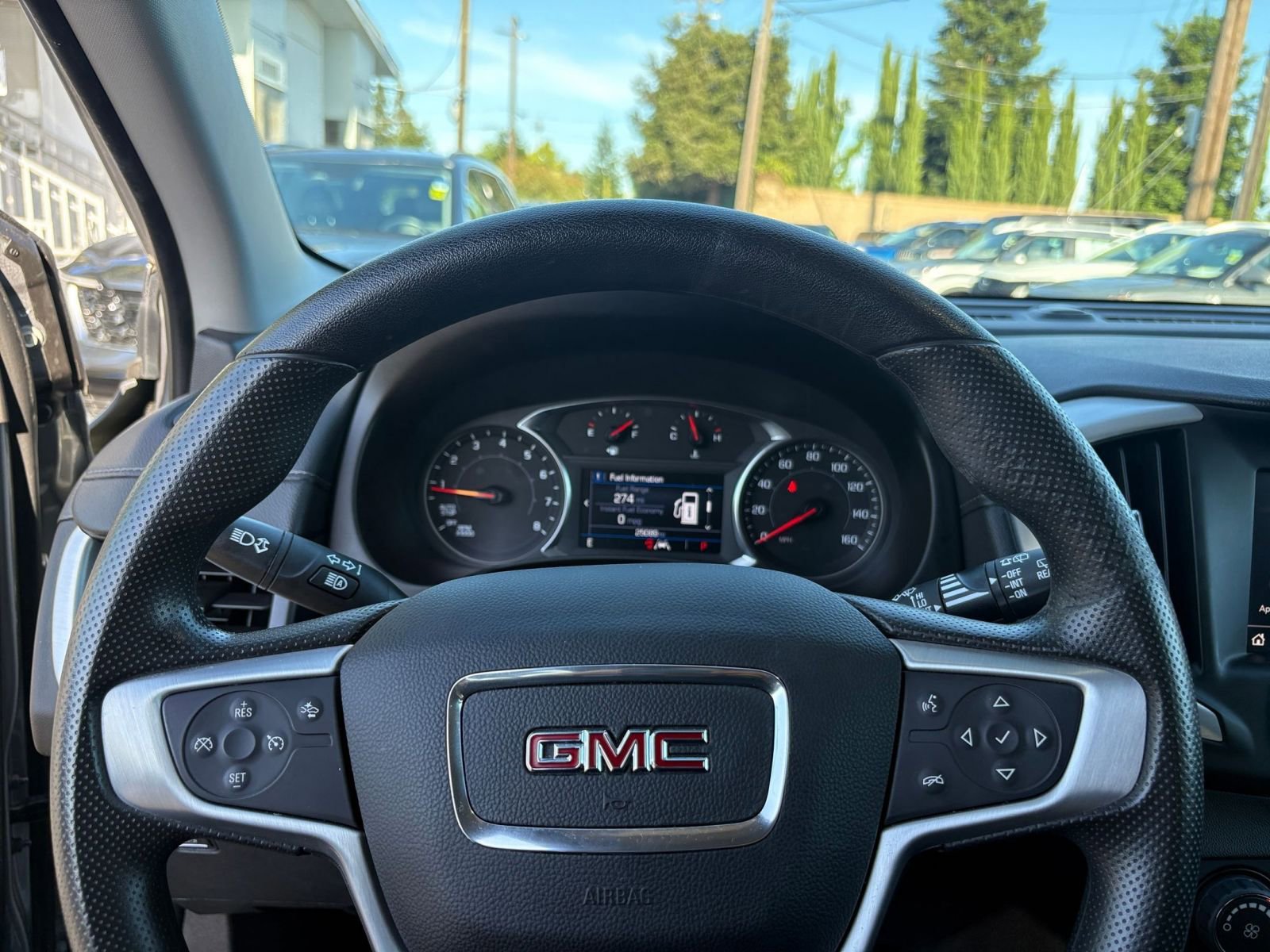 Used 2024 GMC Terrain SLE FWD image 28