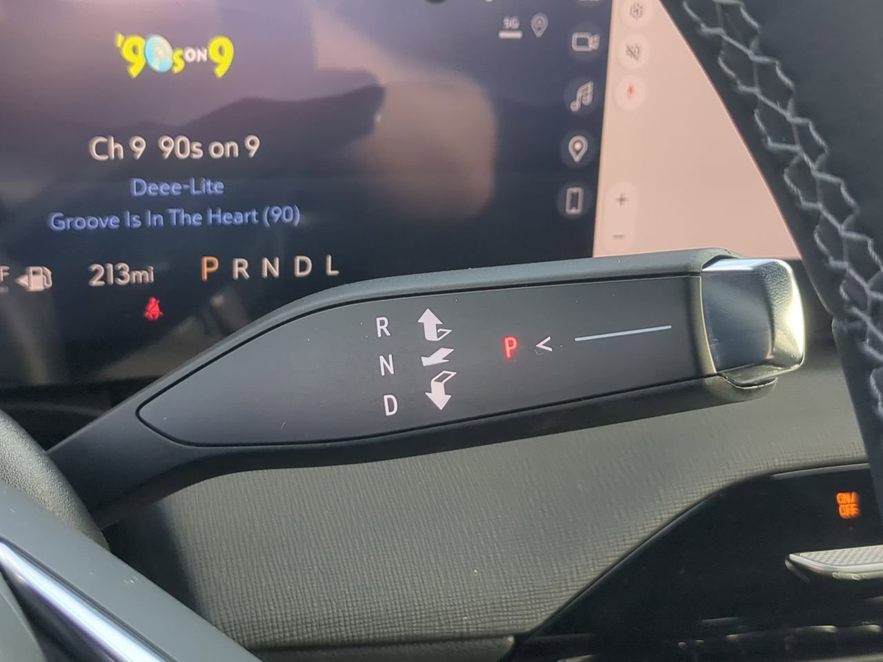 Used 2025 Buick Enclave Preferred w/ Power Package image 16