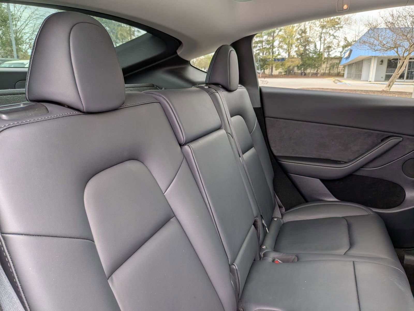 Used 2023 Tesla Model Y Long Range image 33