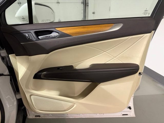 Used 2015 Lincoln MKC AWD w/ Equipment Group 102A Reserve image 29