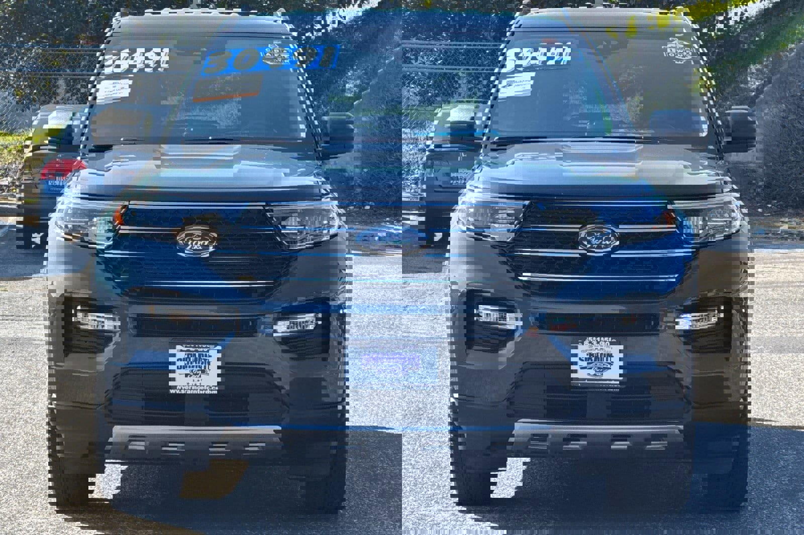 Certified 2022 Ford Explorer XLT w/ Equipment Group 202A image 10