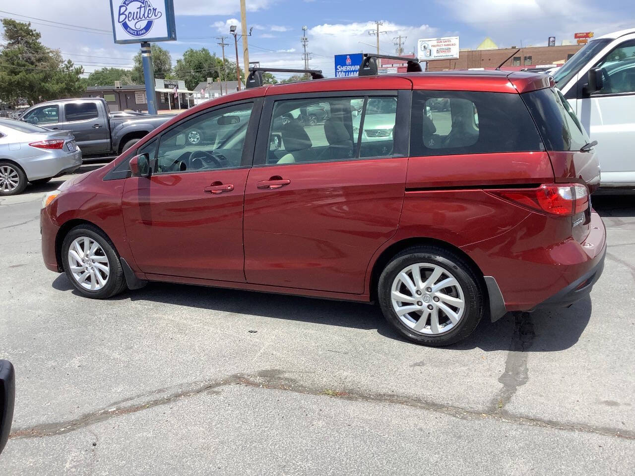 Used 2012 MAZDA MAZDA5 Sport FWD image 13