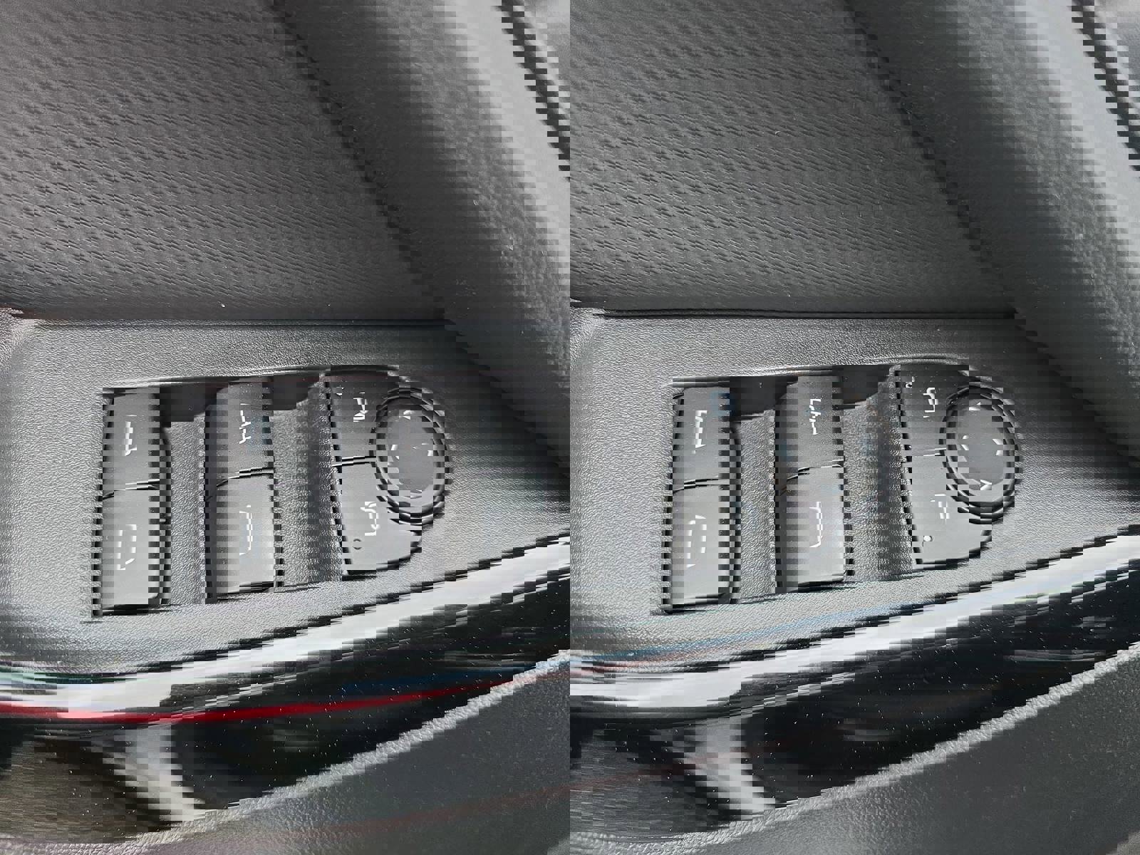 Used 2025 Chevrolet Equinox LT image 29