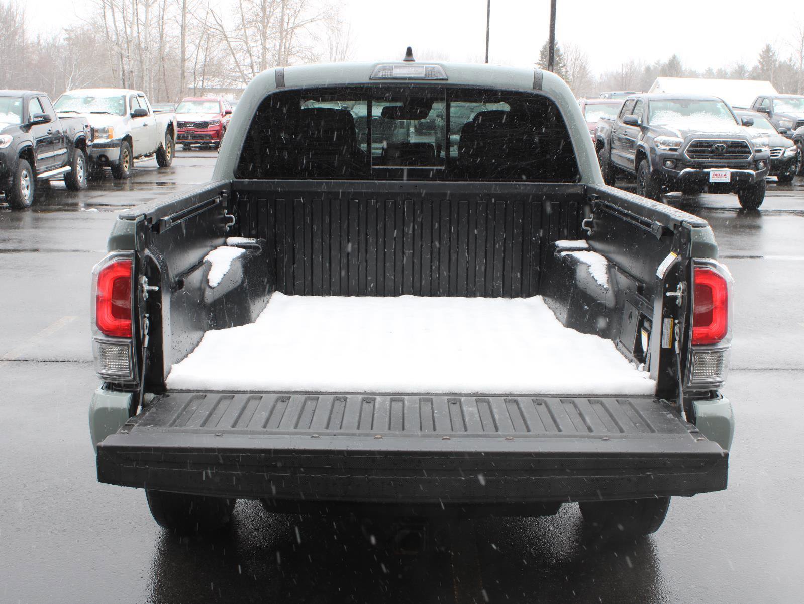 Used 2022 Toyota Tacoma TRD Sport AWD/4WD image 7