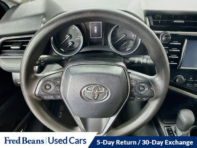 Used 2020 Toyota Camry LE FWD image 17