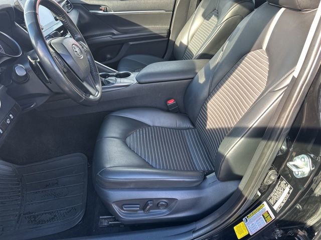 Used 2023 Toyota Camry SE image 11